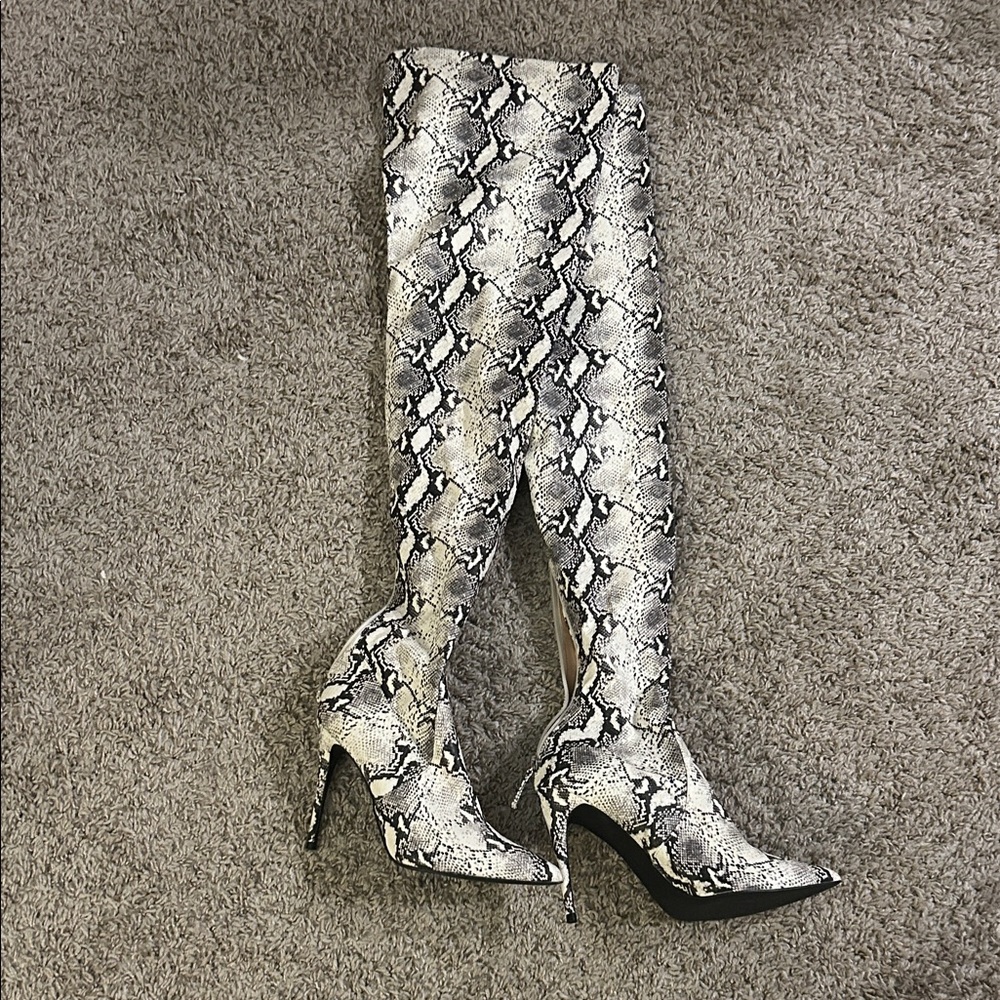 Steve Madden Boots